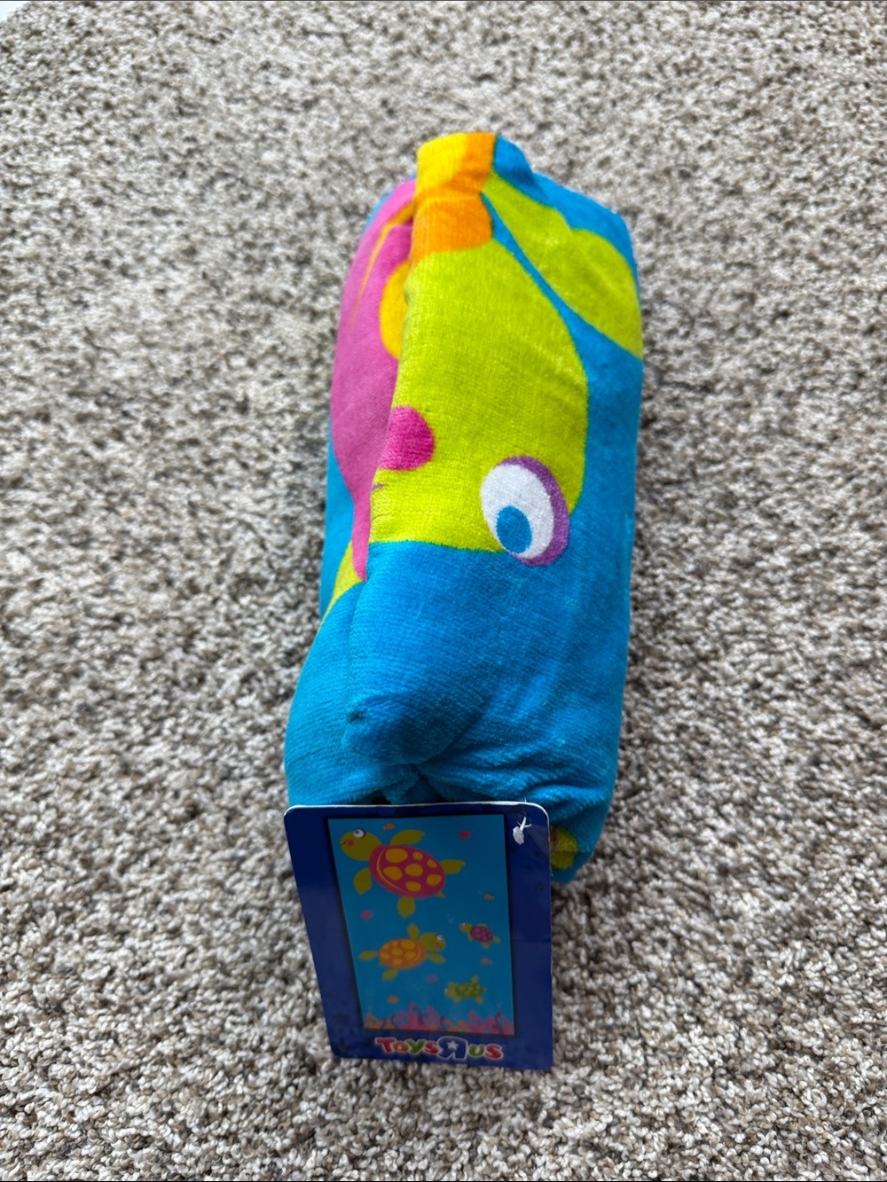 NWT Toys“R”Us Plush Sea Turtle Beach Towel - size 30" x 60"